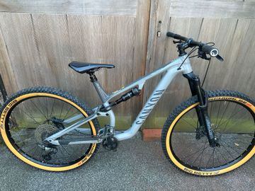 Used Canyon Neuron 5 2023 2023 Mountainbike, Light Gray, 27.5, 29 — image 1 of 6