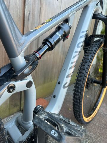 Used Canyon Neuron 5 2023 2023 Mountainbike, Light Gray, 27.5, 29 — image 3 of 6