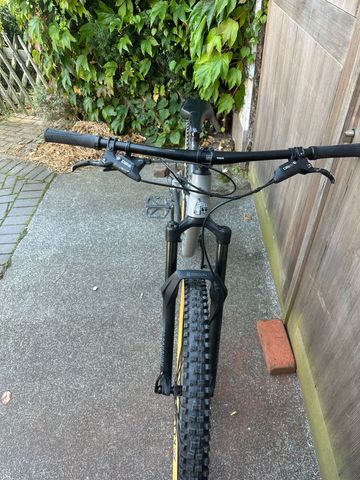Used Canyon Neuron 5 2023 2023 Mountainbike, Light Gray, 27.5, 29 — image 4 of 6