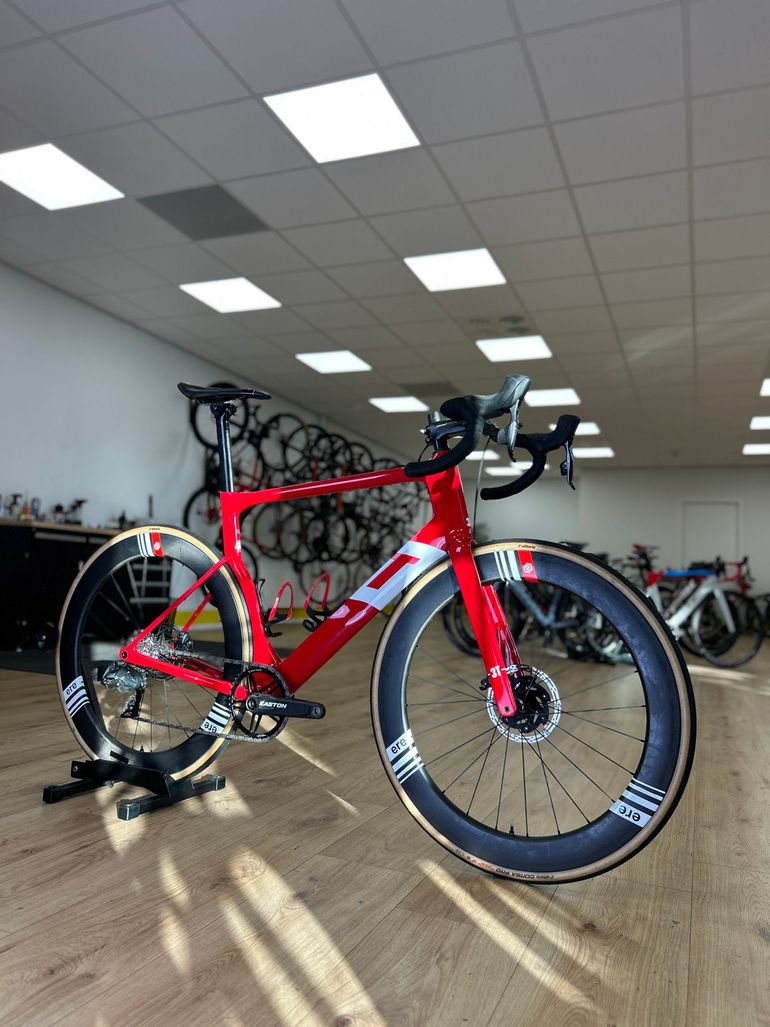 3T 3T Strada Team Force AXS 2021