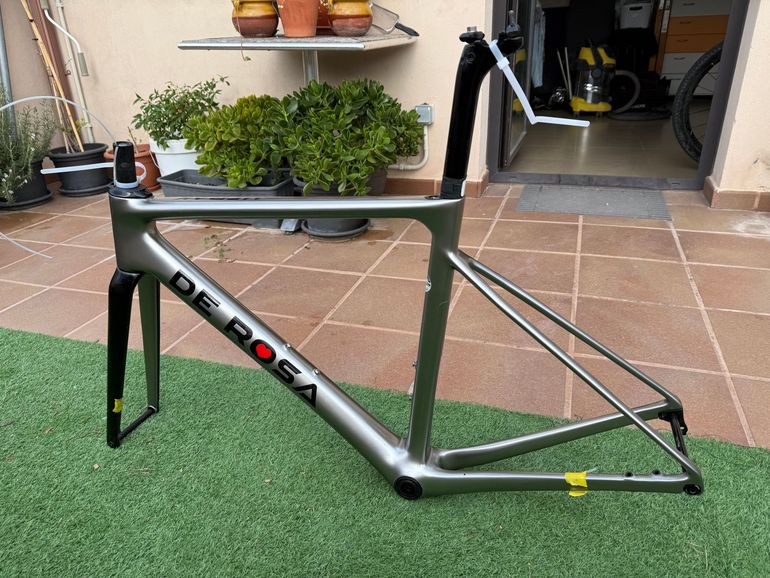 Used De Rosa Merak Ultegra Di2 Carbon 2021 Frameset 2021 Road & Gravel, Light Gray — image 7 of 7