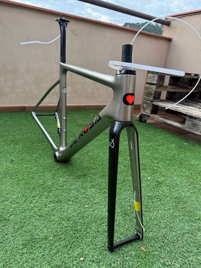 Used De Rosa Merak Ultegra Di2 Carbon 2021 Frameset 2021 Road & Gravel, Light Gray — image 2 of 7