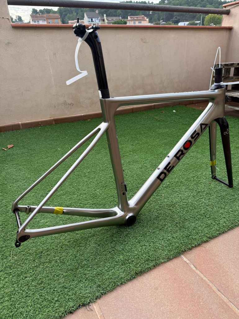 Used De Rosa Merak Ultegra Di2 Carbon 2021 Frameset 2021 Road & Gravel, Light Gray — image 4 of 7