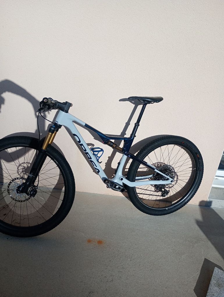 Used Orbea Oiz SRAM X0 Eagle AXS (T-Type) 2024 Mountainbike, Blue, 29 — image 7 of 11
