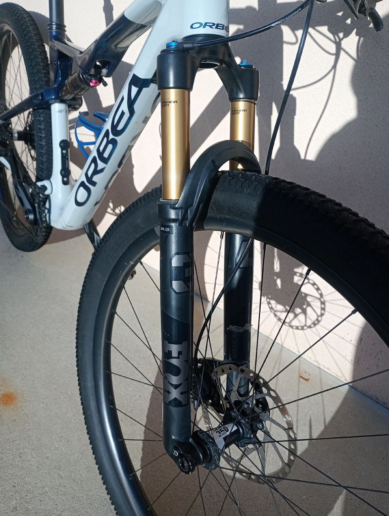 Used Orbea Oiz SRAM X0 Eagle AXS (T-Type) 2024 Mountainbike, Blue, 29 — image 6 of 11