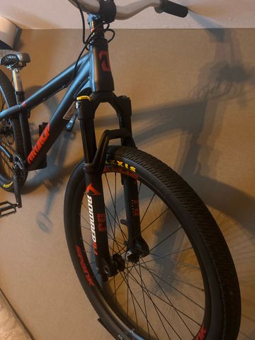 Gebrauchtes Airdrop Fade Works 2021 2021 Mountainbike, Schwarz, 26 — Bild 9 von 9