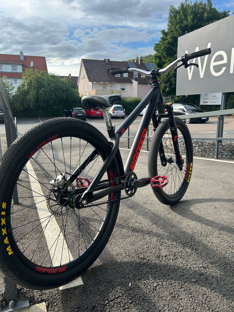 Gebrauchtes Airdrop Fade Works 2021 2021 Mountainbike, Schwarz, 26 — Bild 3 von 9