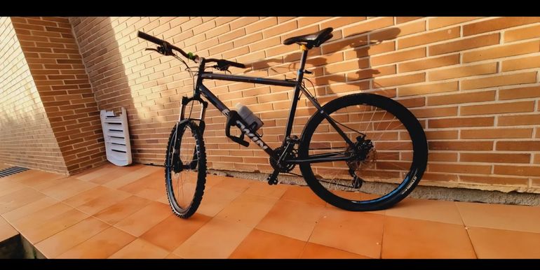 Used ROCKRIDER Btwin Rockrider 500 2020 Mountainbike, Light Gray — image 3 of 7