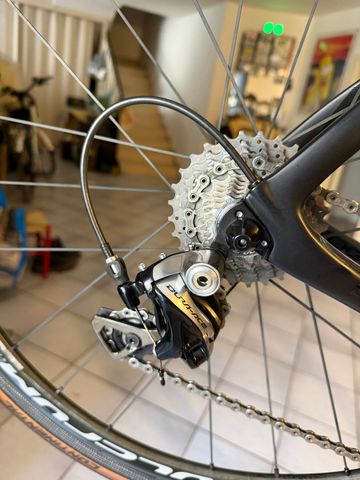 Pinarello DOGMA F10 2020 Road & Gravel usato, Nero — immagine 4 di 10