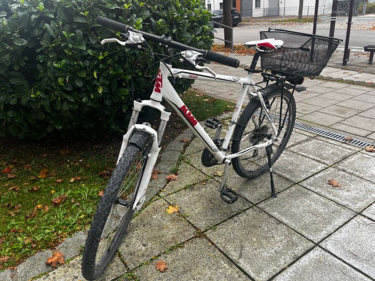 Used KTM Chicago 2010 Mountainbike, White — image 3 of 4