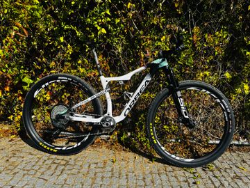 Used Orbea Oiz Shimano XTR Di2 2022 Mountainbike, White, 29 — image 6 of 11
