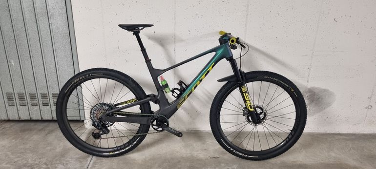 Scott Spark RC World Cup EVO 2025