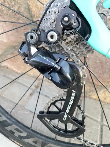 Bianchi Oltre Shimano Dura Ace Di2 2018 Road & Gravel usato, Verde — immagine 3 di 10