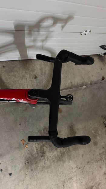 Used Trek Émonda SLR 7 AXS 2023 2023 Road & Gravel, Red — image 2 of 7