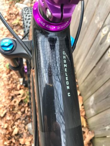 Used Santa Cruz Chameleon Shimano Deore 2021 Mountainbike, Black — image 2 of 10
