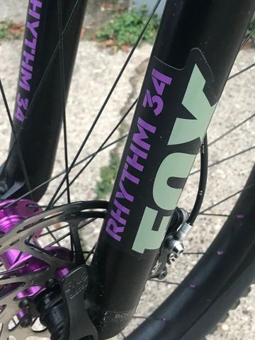 Used Santa Cruz Chameleon Shimano Deore 2021 Mountainbike, Black — image 4 of 10