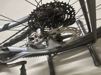 Used Pivot TRAIL 429 Pro XT/XTR 2023 2023 Mountainbike, Light Gray, 29 — image 5 of 6