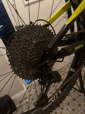 Used Giant Trance 2020 Mountainbike, Schwarz — image 8 of 12