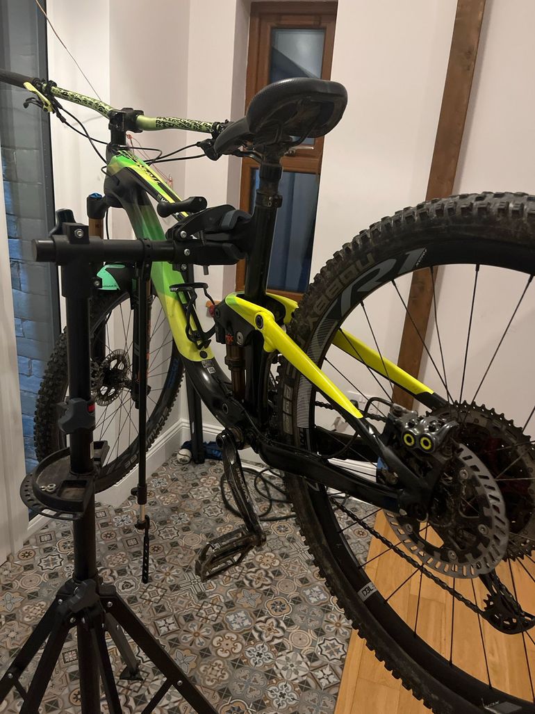 Used Giant Trance 2020 Mountainbike, Schwarz — image 2 of 12