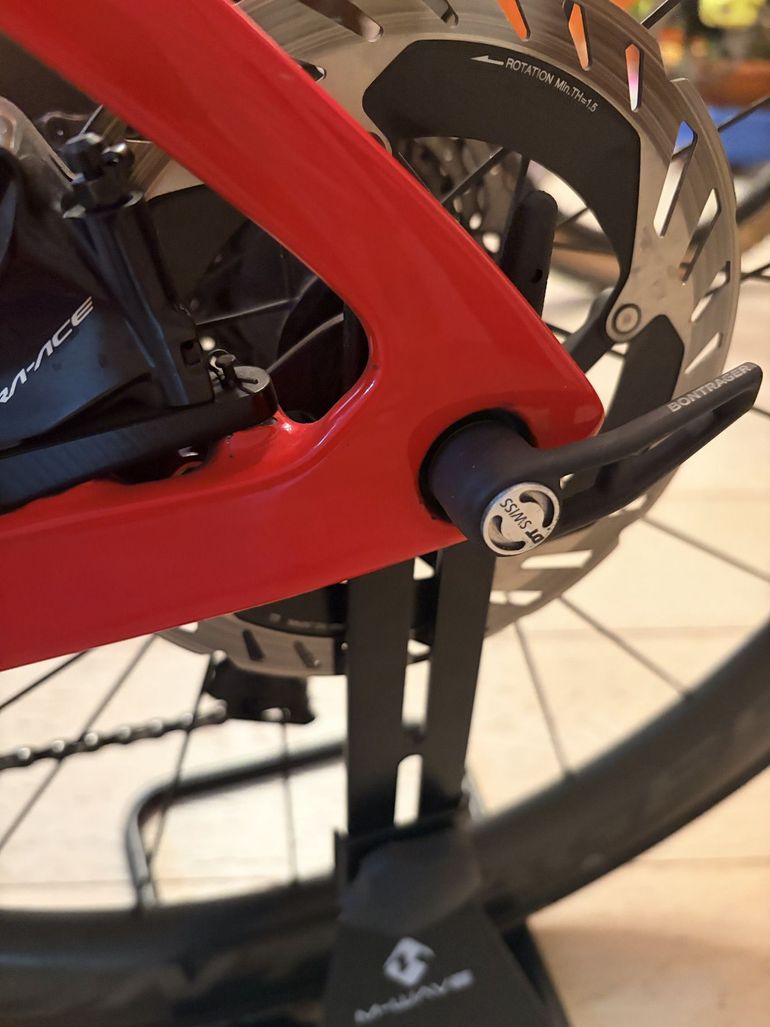 Used Trek Madone Shimano Dura Ace 2020 Road & Gravel, Red — image 11 of 16