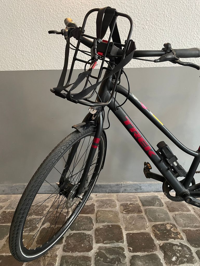 Used Trek District 3 2023 Road & Gravel, Black — image 6 of 8