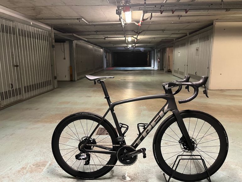 Used Trek Émonda SLR 7 Disc eTap 2020 2020 Road & Gravel — image 1 of 7
