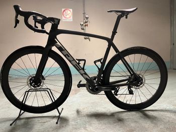 Used Trek Émonda SLR 7 Disc eTap 2020 2020 Road & Gravel — image 3 of 7