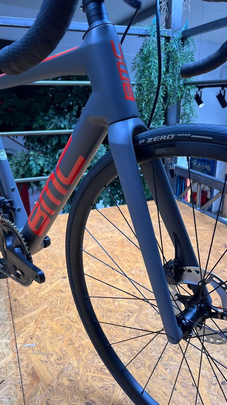 Used BMC TEAMMACHINE SLR TWO 2024 2024 Road & Gravel, Light Gray — image 5 of 9