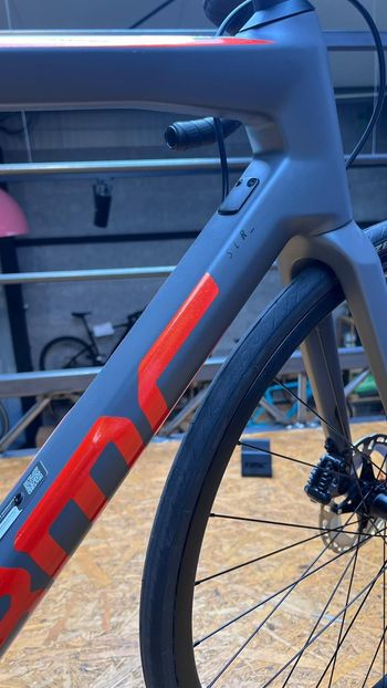 Used BMC TEAMMACHINE SLR TWO 2024 2024 Road & Gravel, Light Gray — image 6 of 9
