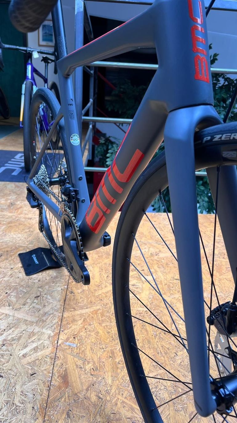 Used BMC TEAMMACHINE SLR TWO 2024 2024 Road & Gravel, Light Gray — image 8 of 9