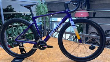 BMC Kaius 01 THREE 2024 2024 Road & Gravel usato