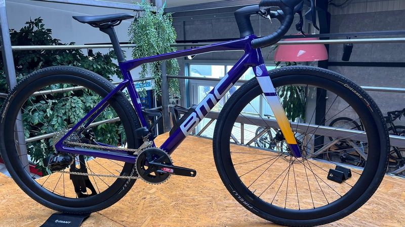 BMC Kaius 01 THREE 2024 2024 Road & Gravel d'occasion — image 1 sur 7