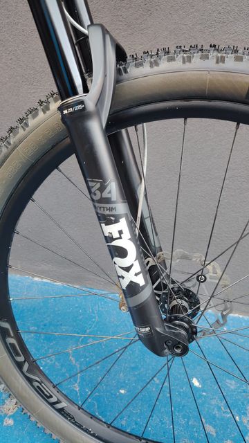 Used Specialized Levo SL 2022 Mountainbike, Black — image 10 of 17