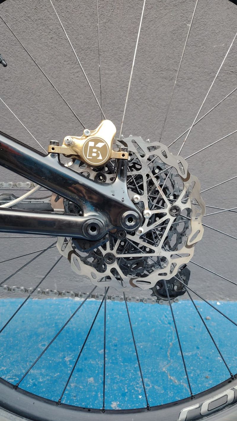 Used Specialized Levo SL 2022 Mountainbike, Black — image 11 of 17