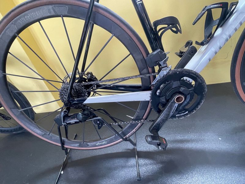 Used Lightweight Urgestalt 2019 Road & Gravel, White — image 6 of 7
