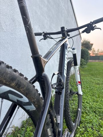 Used Giant Xtc Shimano Deore XT 2022 Mountainbike, Black — image 5 of 6