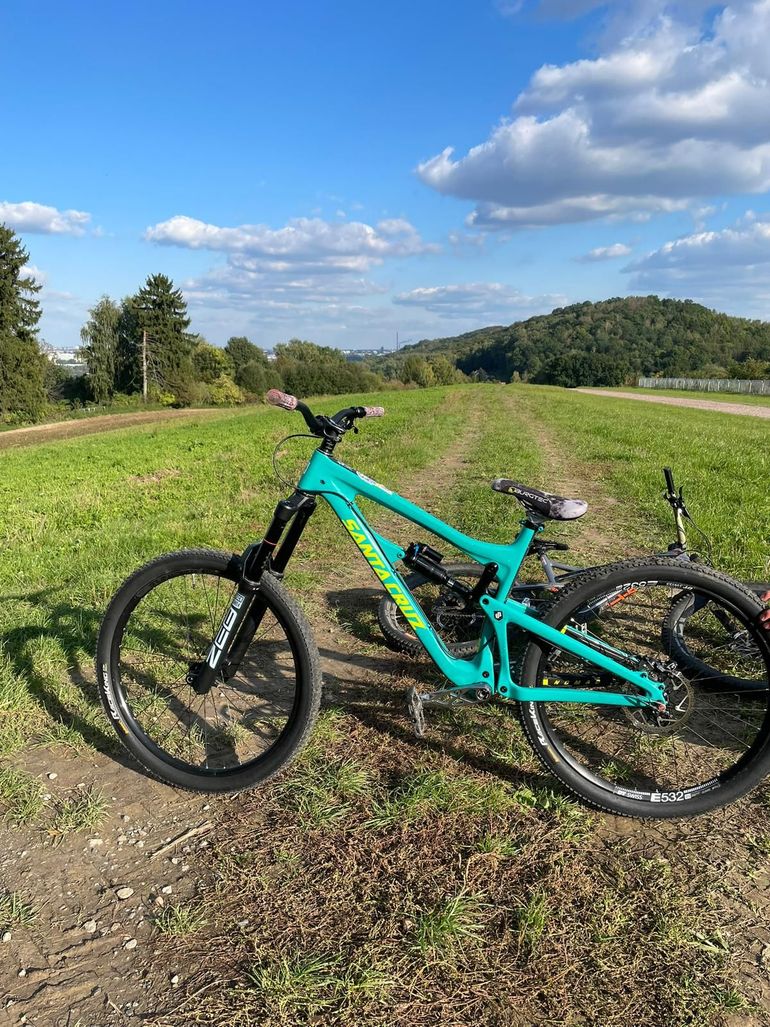 Used Santa Cruz Nomad 3 Cc 2017 Mountainbike, Blue — image 1 of 3