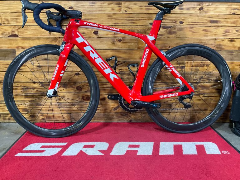 Used Trek Madone Race Shop Limited H1 2016 2016 Road & Gravel, Red — image 2 of 10