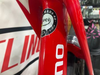 Used Trek Madone Race Shop Limited H1 2016 2016 Road & Gravel, Red — image 9 of 10