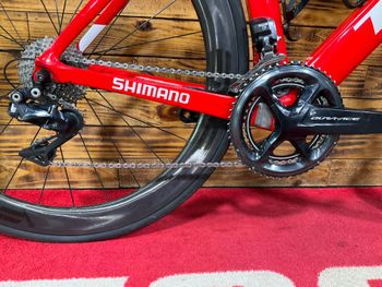 Used Trek Madone Race Shop Limited H1 2016 2016 Road & Gravel, Red — image 3 of 10
