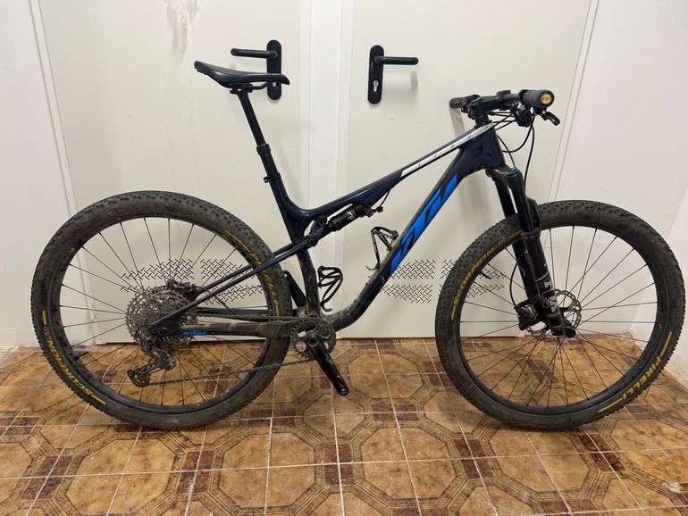 Used KTM Scarp 2022 2022 Mountainbike, Black — image 1 of 5