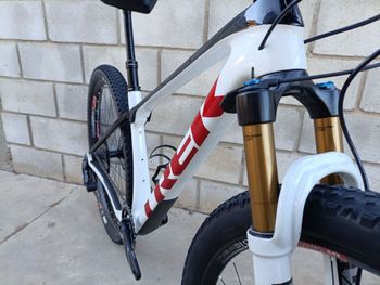 Used Trek Procaliber SRAM GX Eagle AXS (T-Type) 2022 Mountainbike, White — image 10 of 12