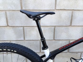 Used Trek Procaliber SRAM GX Eagle AXS (T-Type) 2022 Mountainbike, White — image 6 of 12