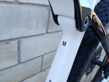 Used Trek Procaliber SRAM GX Eagle AXS (T-Type) 2022 Mountainbike, White — image 11 of 12