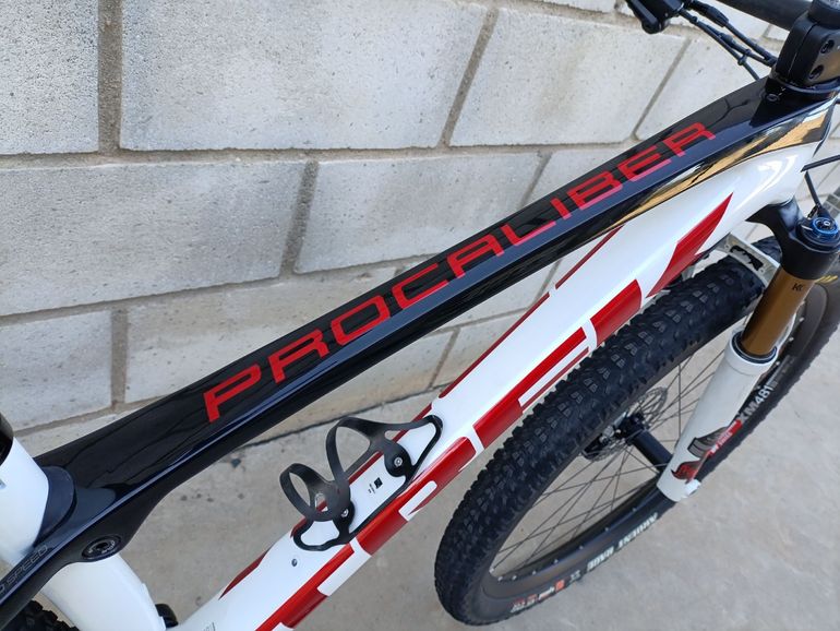 Used Trek Procaliber SRAM GX Eagle AXS (T-Type) 2022 Mountainbike, White — image 5 of 12