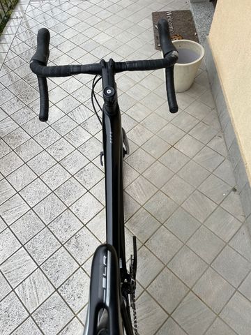 Gebrauchtes Giant Defy Advanced 1 2022 2022 Road & Gravel, Schwarz — Bild 8 von 9