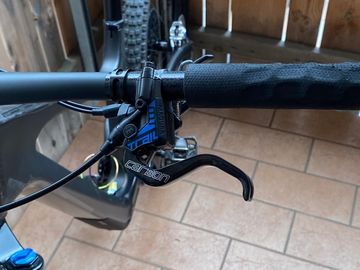 Used Bold Custom 2023 Mountainbike, Black, 29 — image 10 of 11