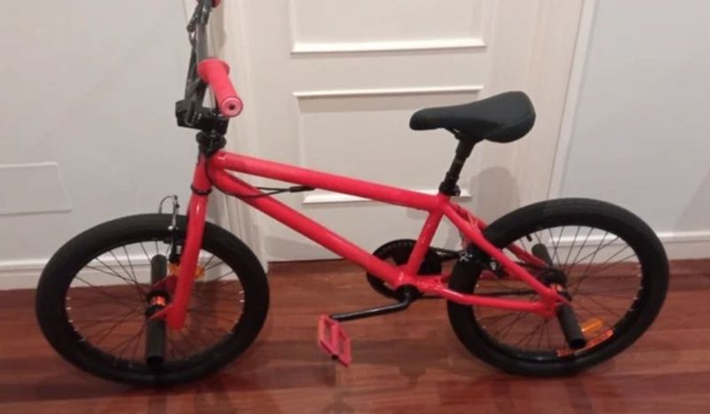 DECATHLON BMX Wipe 2020 Mountainbike de segunda mano, Rojo — imagen 2 de 4