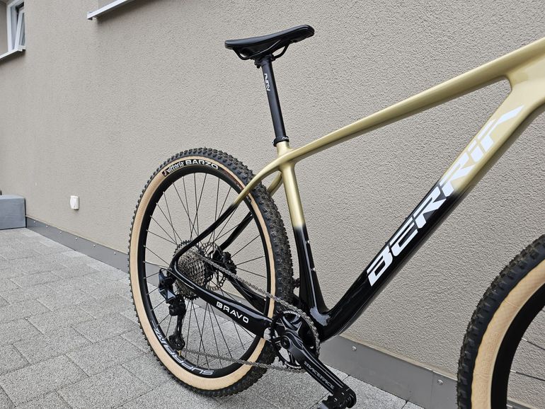 Used Berria 2022 BRAVO 6 2022 Mountainbike, Black — image 8 of 20