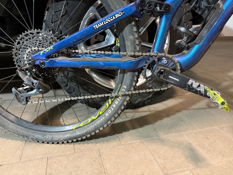 Used Specialized Men's Stumpjumper Comp Carbon 29 - 12-speed 2020 2020 Mountainbike, Purple, 29 — image 2 of 7